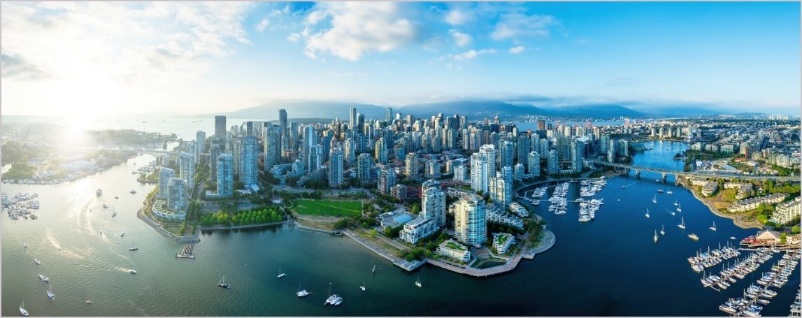 Vue panoramique a&eacute;rienne du port de Vancouver